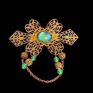Vintage Victorian Edwardian filagree pin blue opalescent center stone gold wash